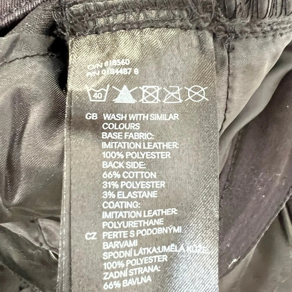 Divided by H&M Faux Leather High Waist Pull On Pants Black Pants Jeans US 4 NWT - Picture 8 of 8